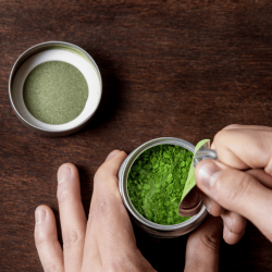 Matcha premium bio Kumiko Matcha : goût doux, floral, sans amertume marquée